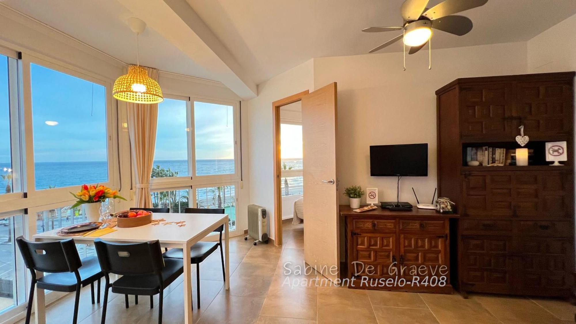 Love Nest By The Sea Wake Up With Ocean Views In Every Room Ruselo R408 Torrox Eksteriør billede