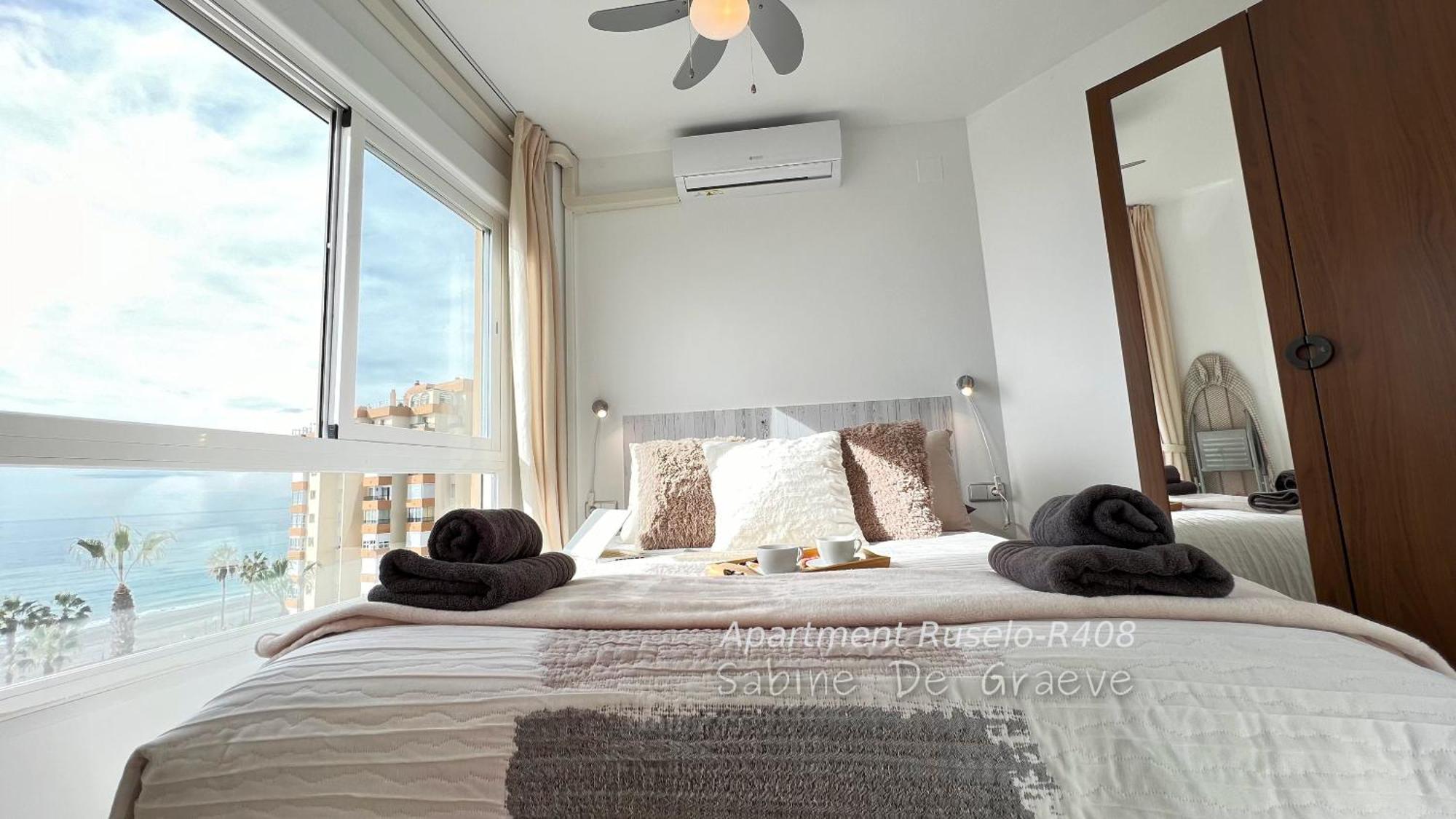 Love Nest By The Sea Wake Up With Ocean Views In Every Room Ruselo R408 Torrox Eksteriør billede
