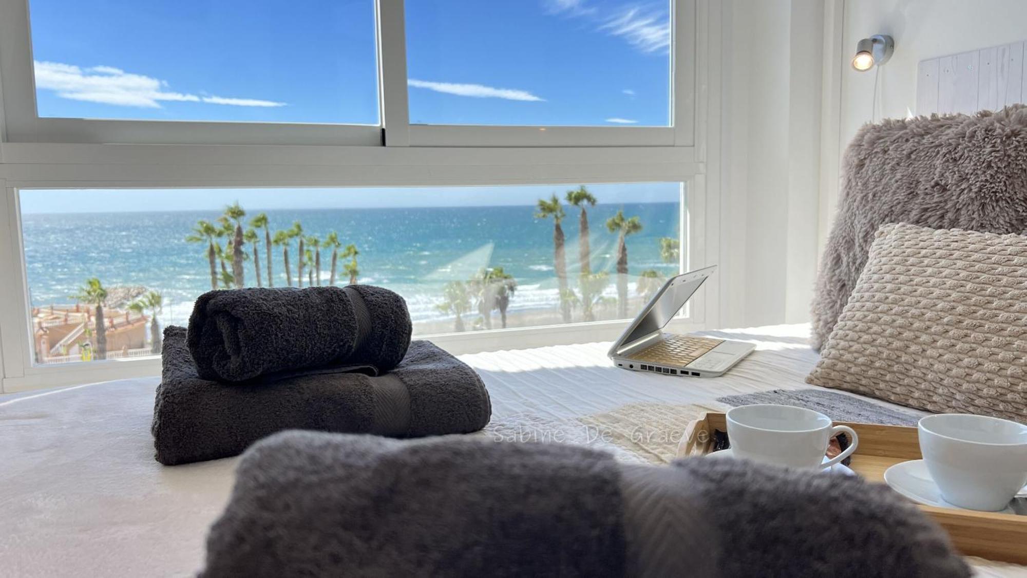 Love Nest By The Sea Wake Up With Ocean Views In Every Room Ruselo R408 Torrox Eksteriør billede