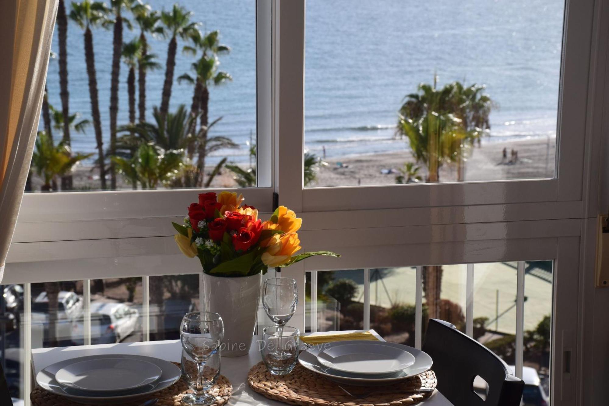 Love Nest By The Sea Wake Up With Ocean Views In Every Room Ruselo R408 Torrox Eksteriør billede
