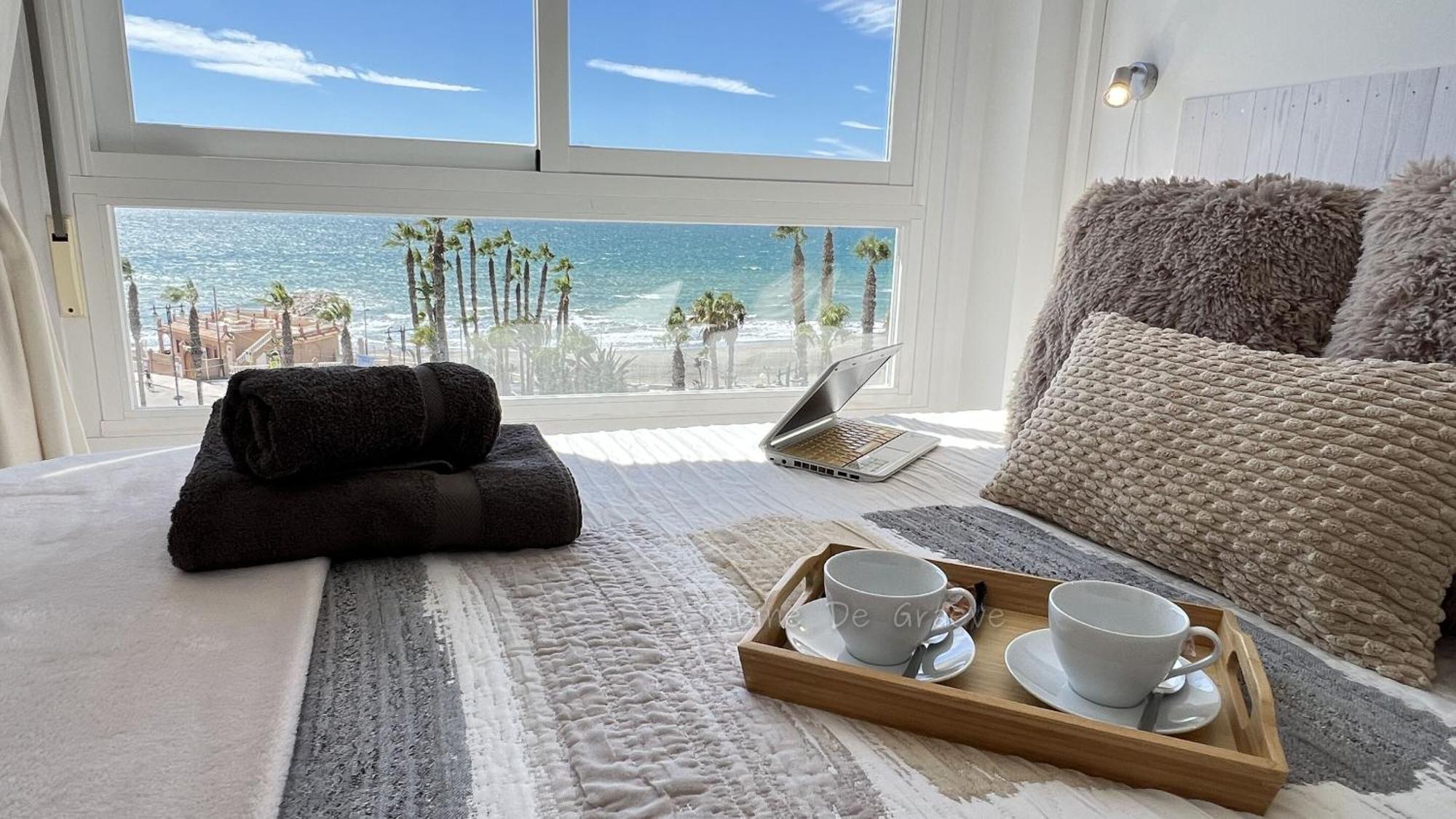 Love Nest By The Sea Wake Up With Ocean Views In Every Room Ruselo R408 Torrox Eksteriør billede